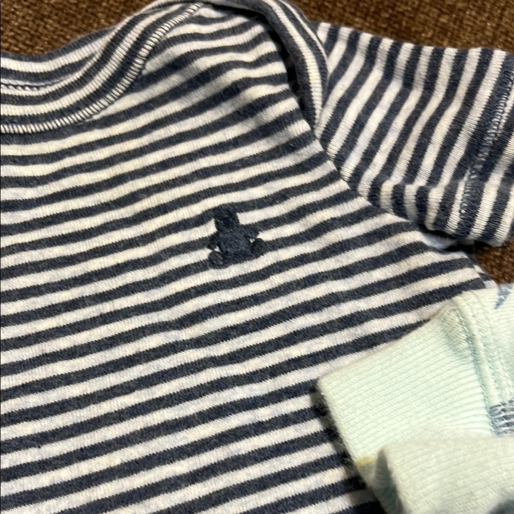 Baby GAP Blue Striped Onesie & Whale Print Cozy Hoodie- Size 0-3 Months - Picture 2 of 6
